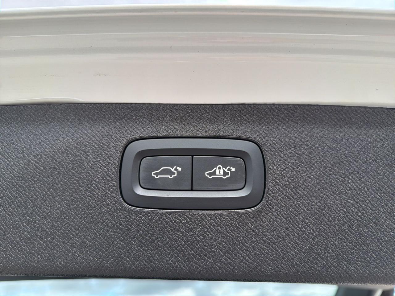 2025 Volvo XC90 Plug-In Hybrid T8 Ultra Bend OR