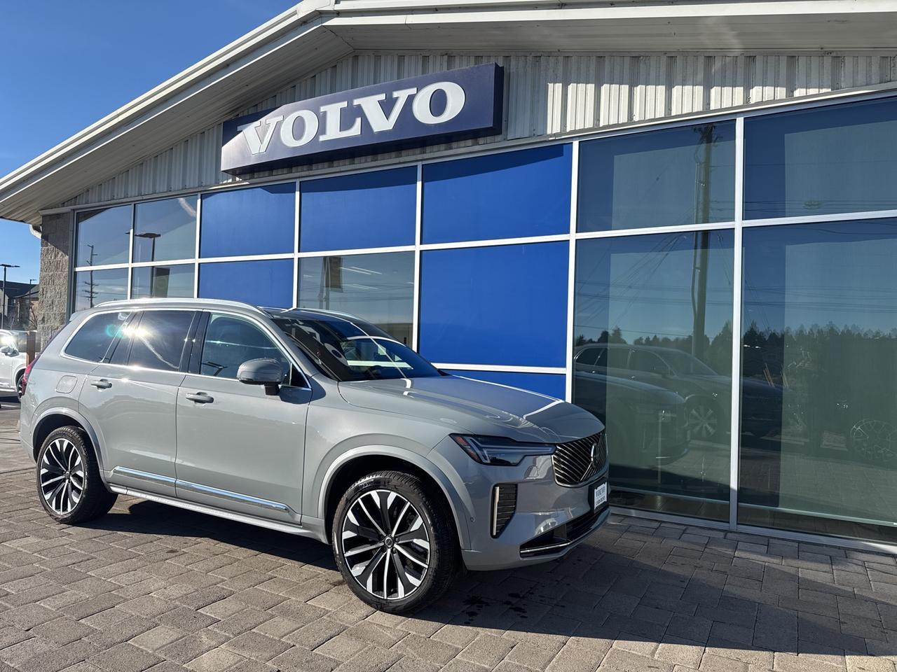 2025 Volvo XC90 Plug-In Hybrid T8 Ultra