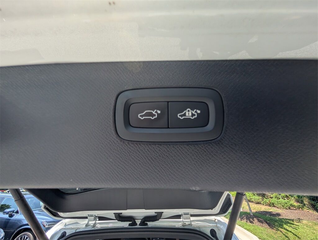 2025 Volvo XC90 Plug-In Hybrid T8 Ultra Hunt Valley MD