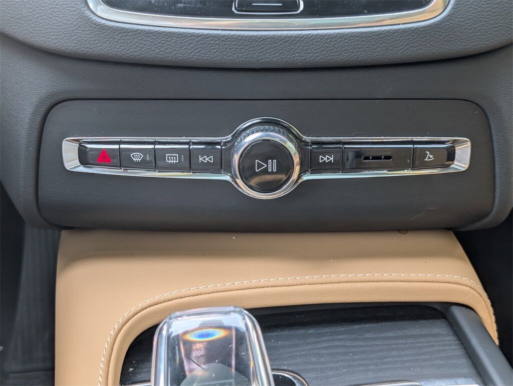 2025 Volvo XC90 Plug-In Hybrid T8 Ultra Hunt Valley MD
