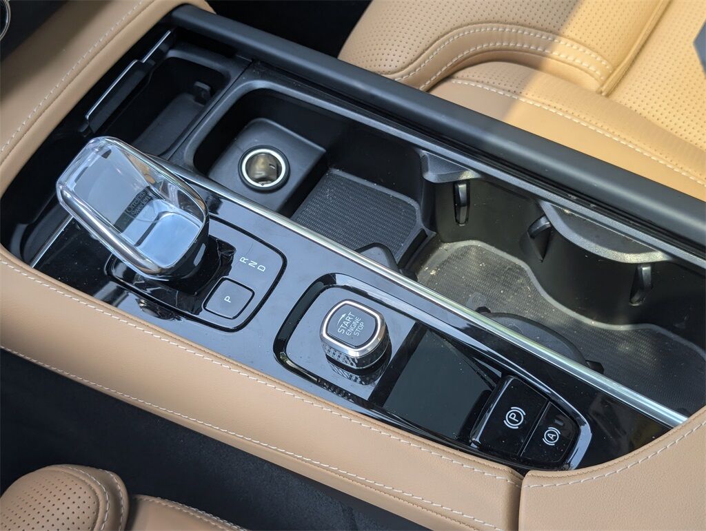 2025 Volvo XC90 Plug-In Hybrid T8 Ultra Hunt Valley MD
