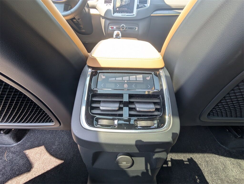 2025 Volvo XC90 Plug-In Hybrid T8 Ultra Hunt Valley MD