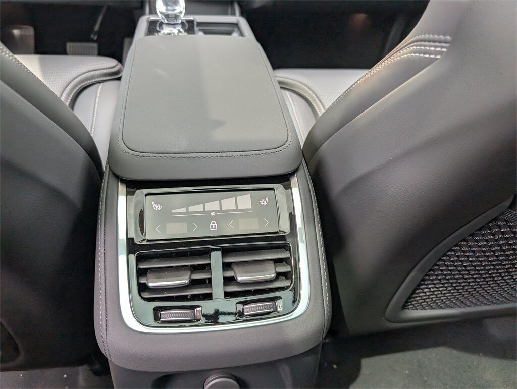 2025 Volvo XC90 Plug-In Hybrid T8 Ultra Hunt Valley MD