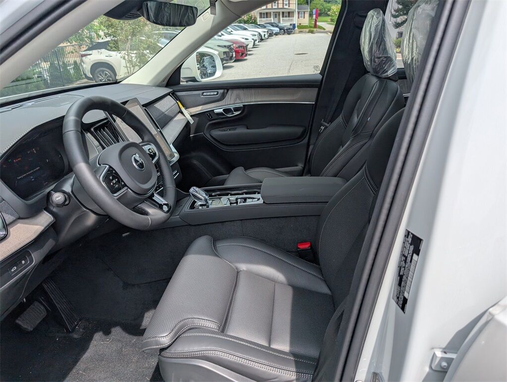 2025 Volvo XC90 Plug-In Hybrid T8 Ultra Hunt Valley MD