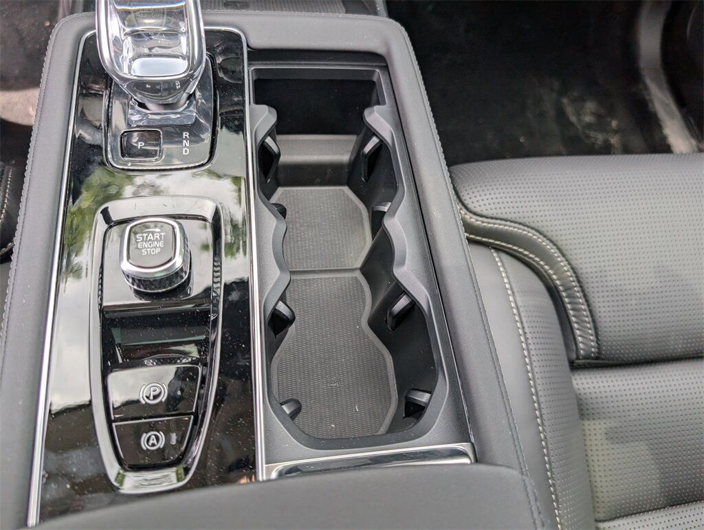 2025 Volvo XC90 Plug-In Hybrid T8 Ultra Hunt Valley MD