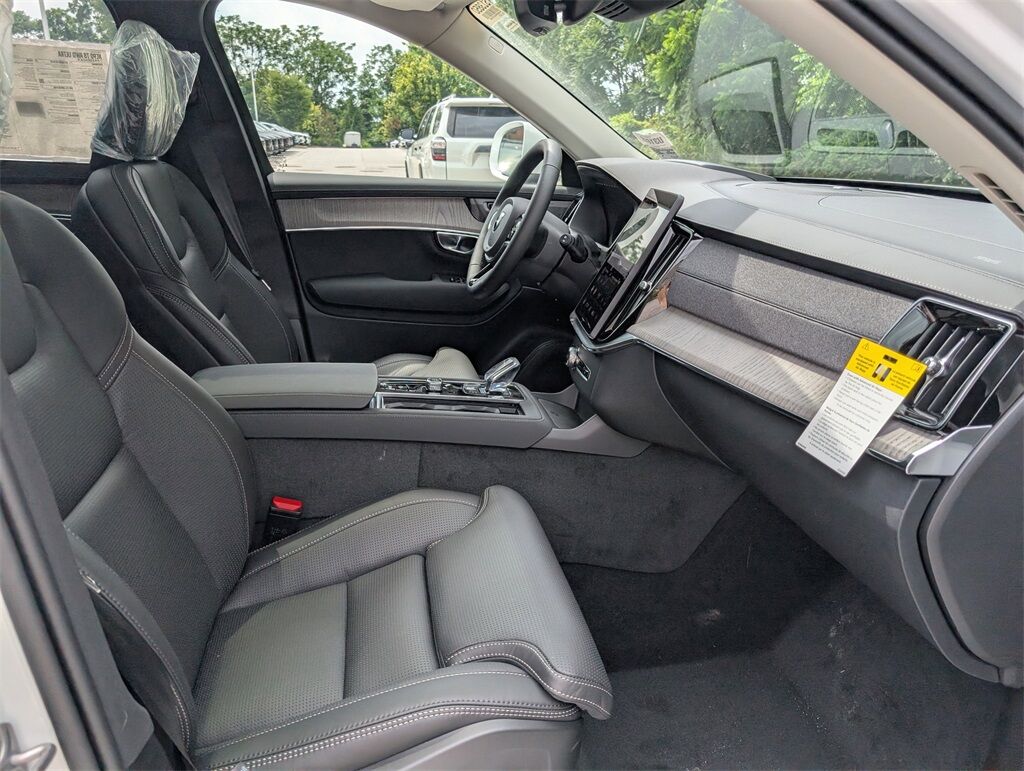 2025 Volvo XC90 Plug-In Hybrid T8 Ultra Hunt Valley MD