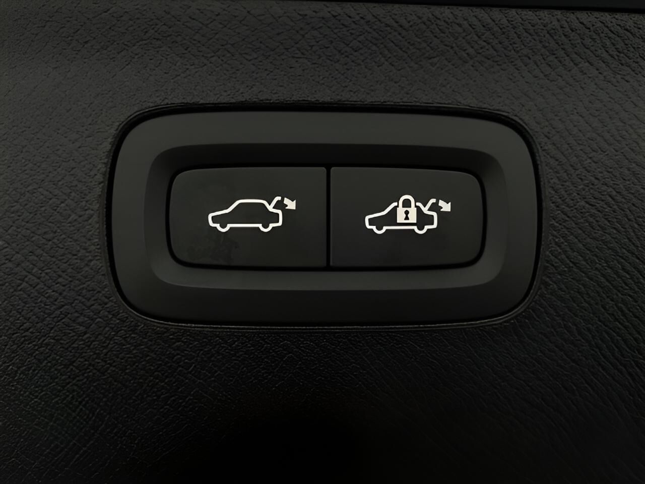 2025 Volvo XC90 Plus Appleton WI