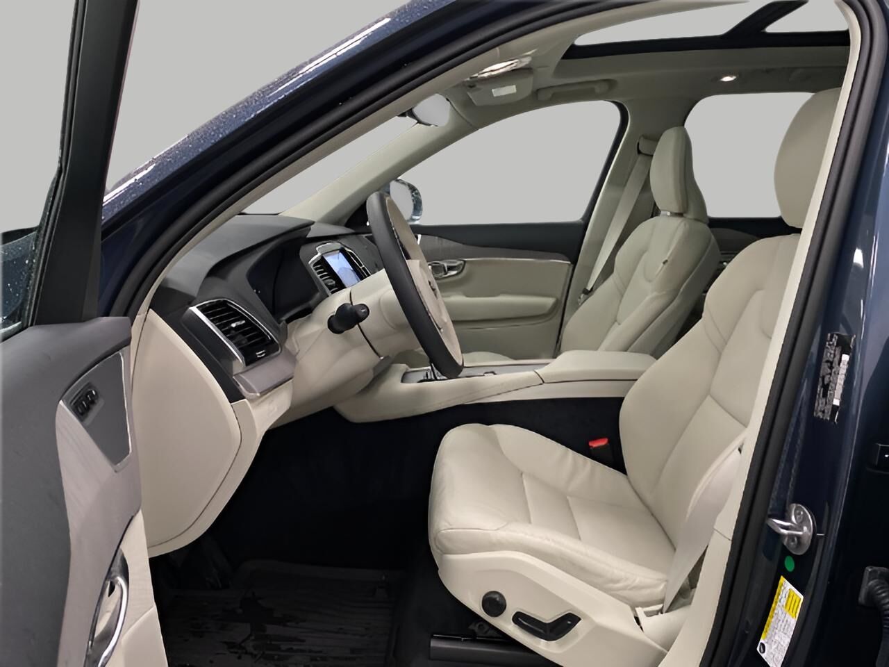 2025 Volvo XC90 Plus Appleton WI