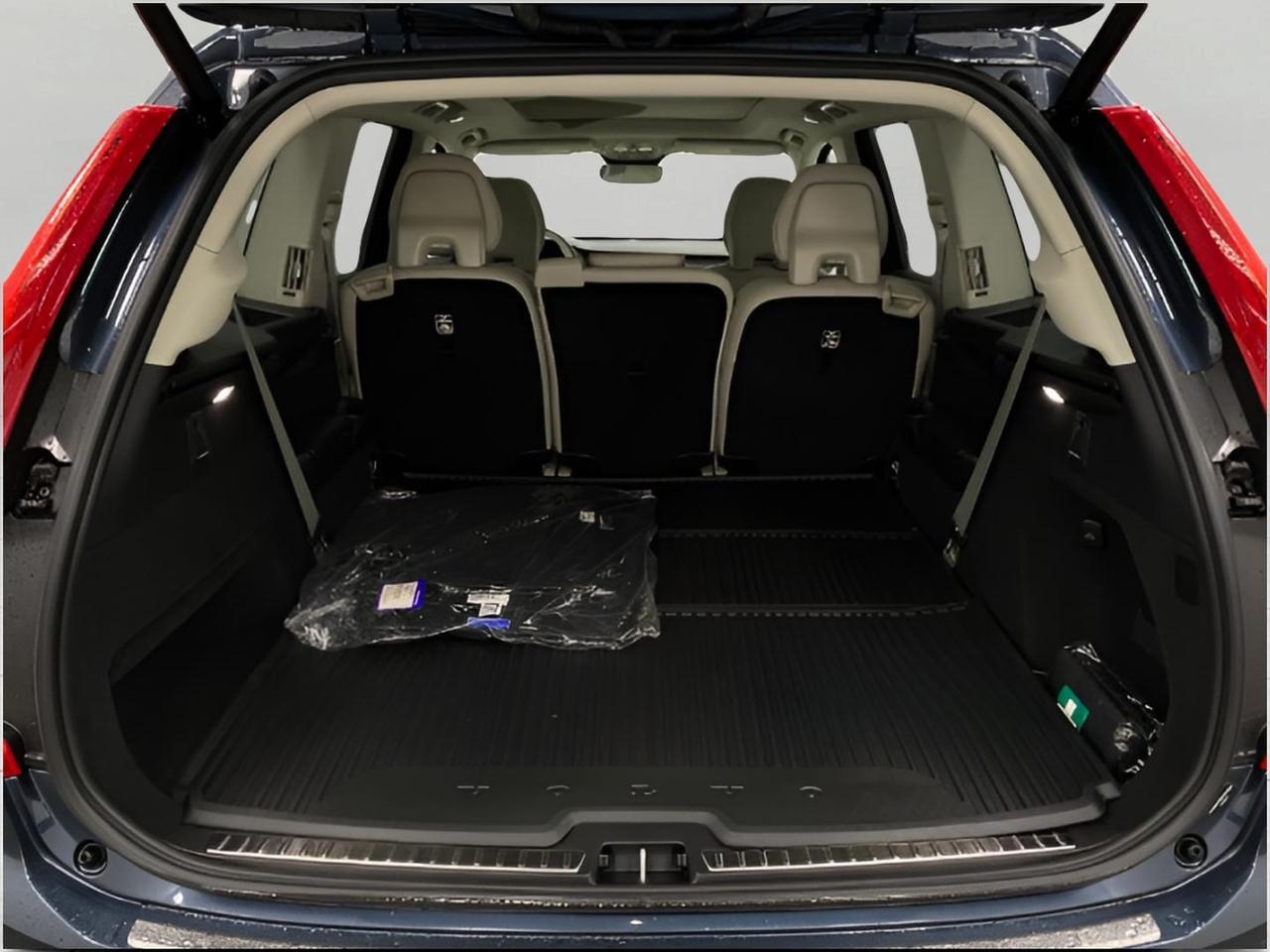 2025 Volvo XC90 Plus Appleton WI