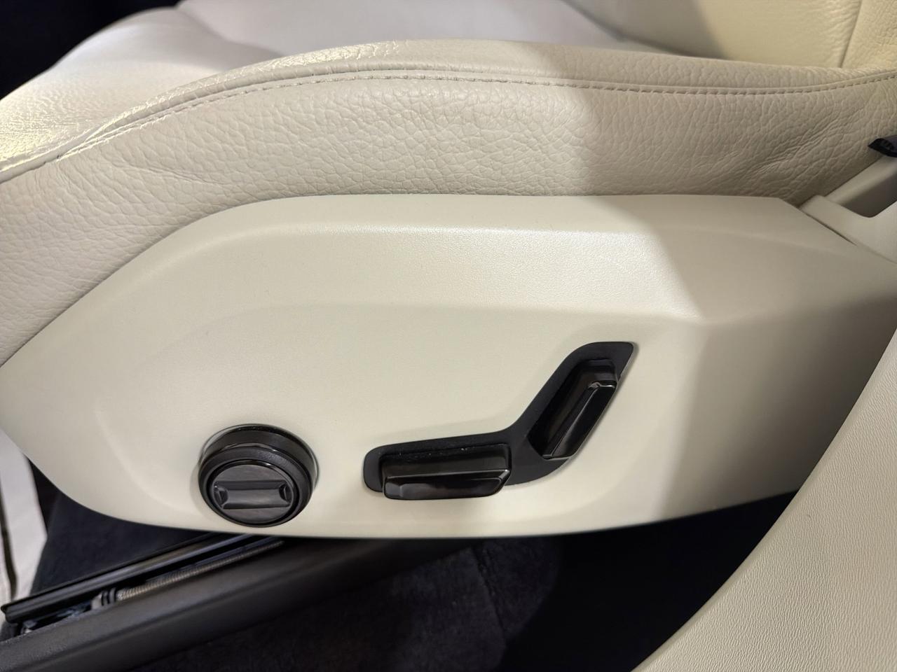 2025 Volvo XC90 Plus San Antonio TX
