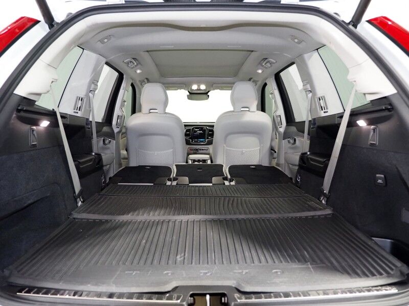 2025 Volvo XC90 T8 Plug-In Hybrid Plus AWD *NAVIGATION, DIGITAL COCKPIT, ADAPTIVE CRUISE, SAFETY ALERTS, 360 VIEW CAMERAS, PANORAMA MOONROOF, LEATHER, HEATED SEATS/STEERING, REMOTE START, 20 INCH WHEELS, APPLE CARPLAY Round Rock TX