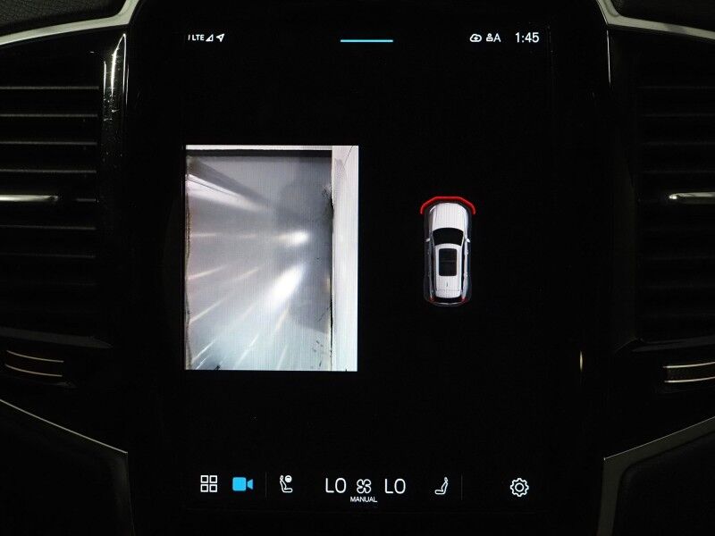 2025 Volvo XC90 T8 Plug-In Hybrid Plus AWD *NAVIGATION, DIGITAL COCKPIT, ADAPTIVE CRUISE, SAFETY ALERTS, 360 VIEW CAMERAS, PANORAMA MOONROOF, LEATHER, HEATED SEATS/STEERING, REMOTE START, 20 INCH WHEELS, APPLE CARPLAY Round Rock TX