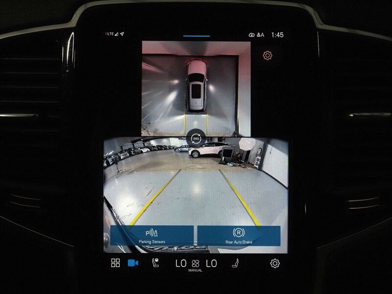 2025 Volvo XC90 T8 Plug-In Hybrid Plus AWD *NAVIGATION, DIGITAL COCKPIT, ADAPTIVE CRUISE, SAFETY ALERTS, 360 VIEW CAMERAS, PANORAMA MOONROOF, LEATHER, HEATED SEATS/STEERING, REMOTE START, 20 INCH WHEELS, APPLE CARPLAY Round Rock TX