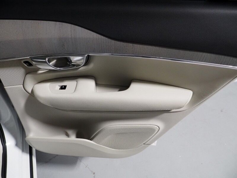 2025 Volvo XC90 T8 Plug-In Hybrid Plus AWD *NAVIGATION, DIGITAL COCKPIT, ADAPTIVE CRUISE, SAFETY ALERTS, 360 VIEW CAMERAS, PANORAMA MOONROOF, LEATHER, HEATED SEATS/STEERING, REMOTE START, 20 INCH WHEELS, APPLE CARPLAY Round Rock TX