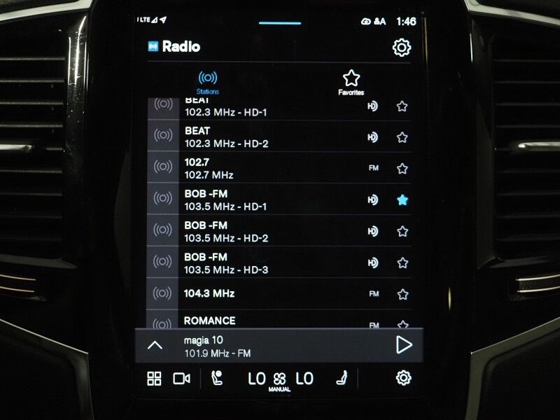 2025 Volvo XC90 T8 Plug-In Hybrid Plus AWD *NAVIGATION, DIGITAL COCKPIT, ADAPTIVE CRUISE, SAFETY ALERTS, 360 VIEW CAMERAS, PANORAMA MOONROOF, LEATHER, HEATED SEATS/STEERING, REMOTE START, 20 INCH WHEELS, APPLE CARPLAY Round Rock TX