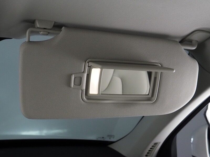 2025 Volvo XC90 T8 Plug-In Hybrid Plus AWD *NAVIGATION, DIGITAL COCKPIT, ADAPTIVE CRUISE, SAFETY ALERTS, 360 VIEW CAMERAS, PANORAMA MOONROOF, LEATHER, HEATED SEATS/STEERING, REMOTE START, 20 INCH WHEELS, APPLE CARPLAY Round Rock TX