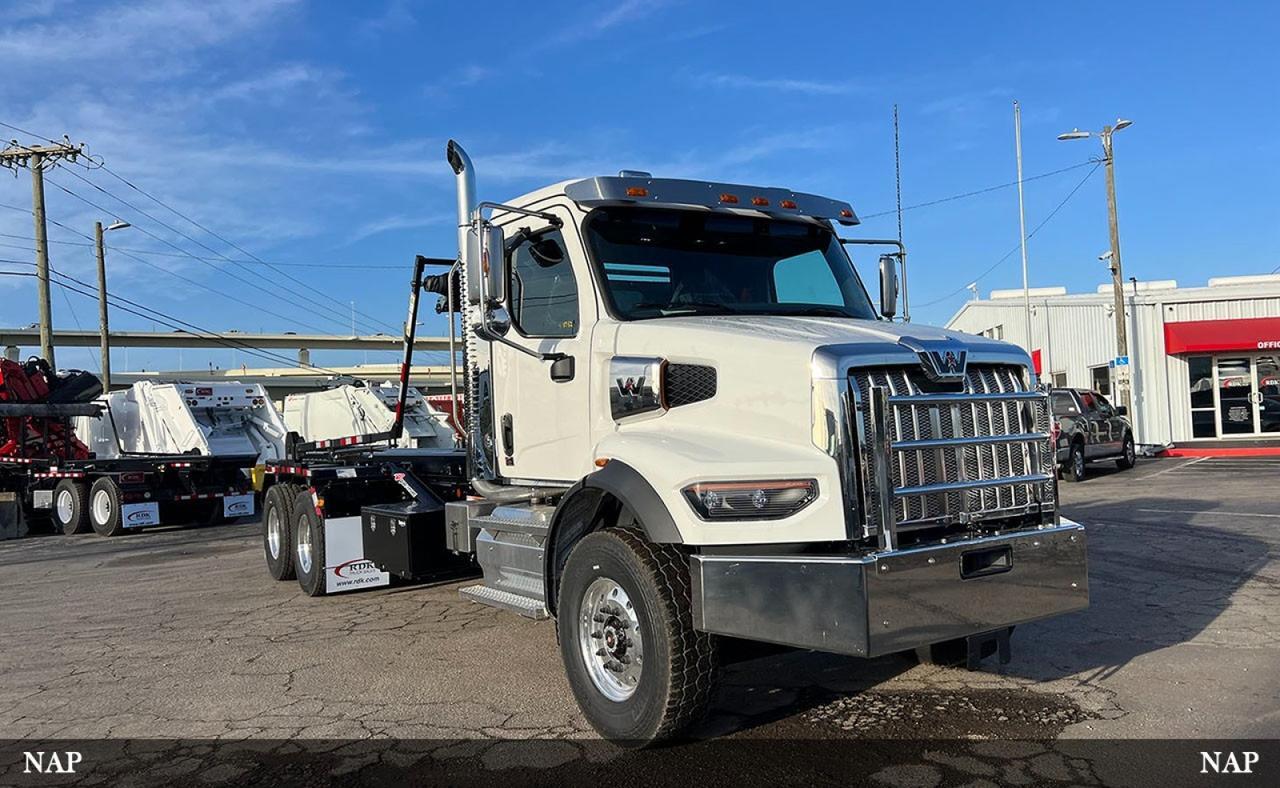 2025 Western Star 47X 60,000 lb Pac Mac Roll Off Truck Tampa FL