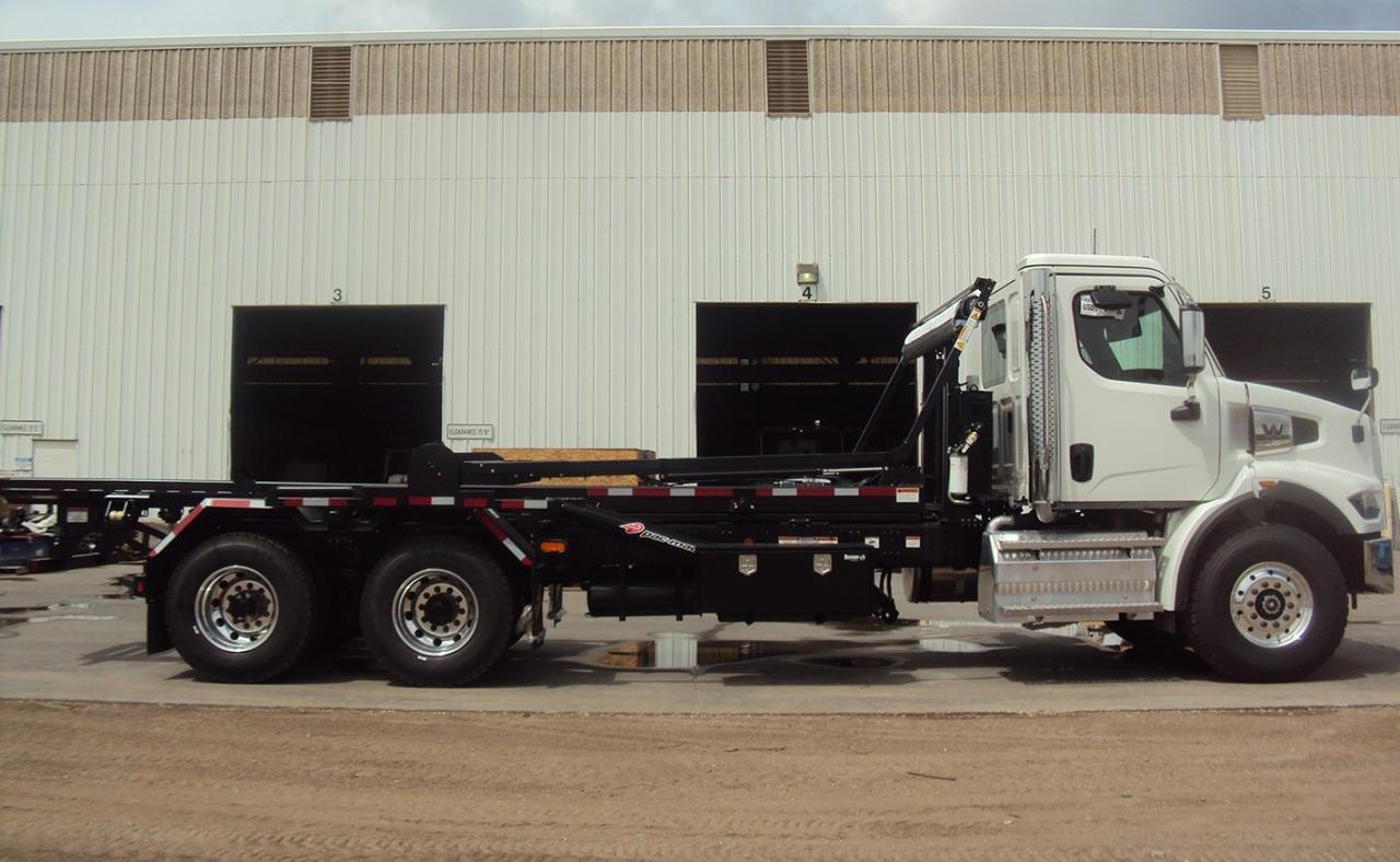 2025 Western Star 47X 60,000 lb Pac Mac Roll Off Truck Tampa FL