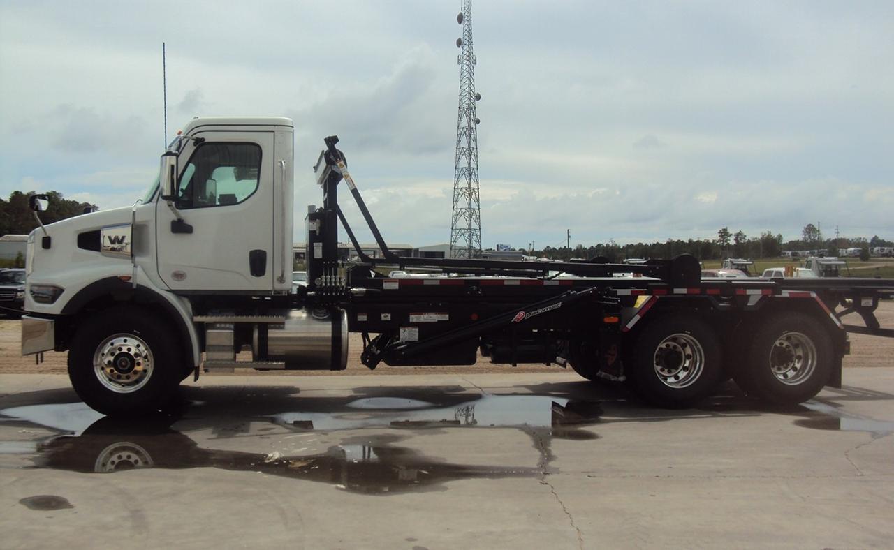 2025 Western Star 47X 60,000 lb Pac Mac Roll Off Truck Tampa FL