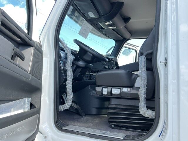 2025 Western Star 47X Jerr-Dan 28' 15-Ton Industrial Carrier Truck Miami FL