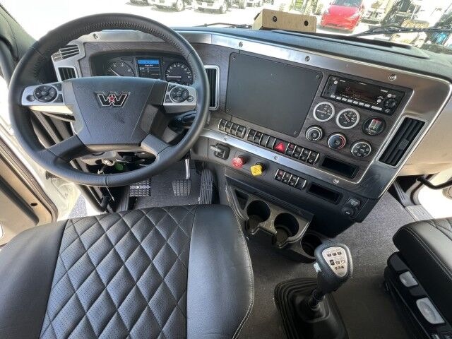 2025 Western Star 49X Extended Cab Jerr-Dan JD25 Integrated Heavy Duty Wrecker Truck Miami FL