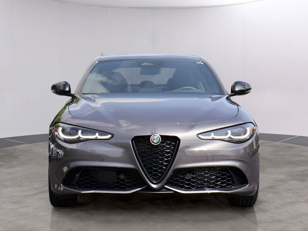 2026 Alfa Romeo Giulia Base