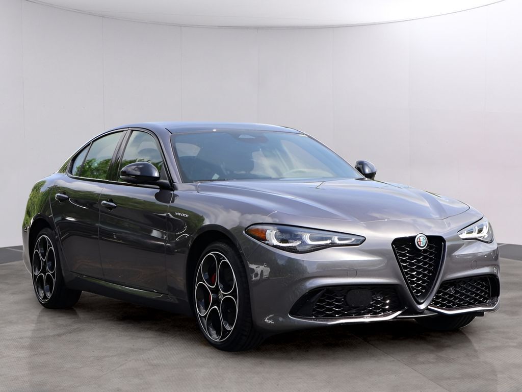 2026 Alfa Romeo Giulia Base