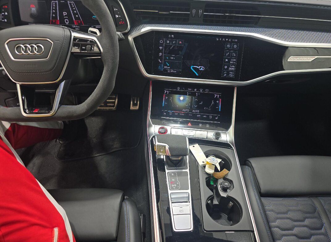 2026 Audi RS 6 Avant performance 4.0T quattro Head-Up Display Ventilated Seats Portland OR