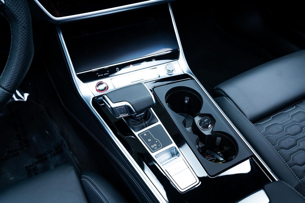 2026 Audi RS 6 Avant performance 4.0T quattro Matte Carbon Package Executive Package Portland OR