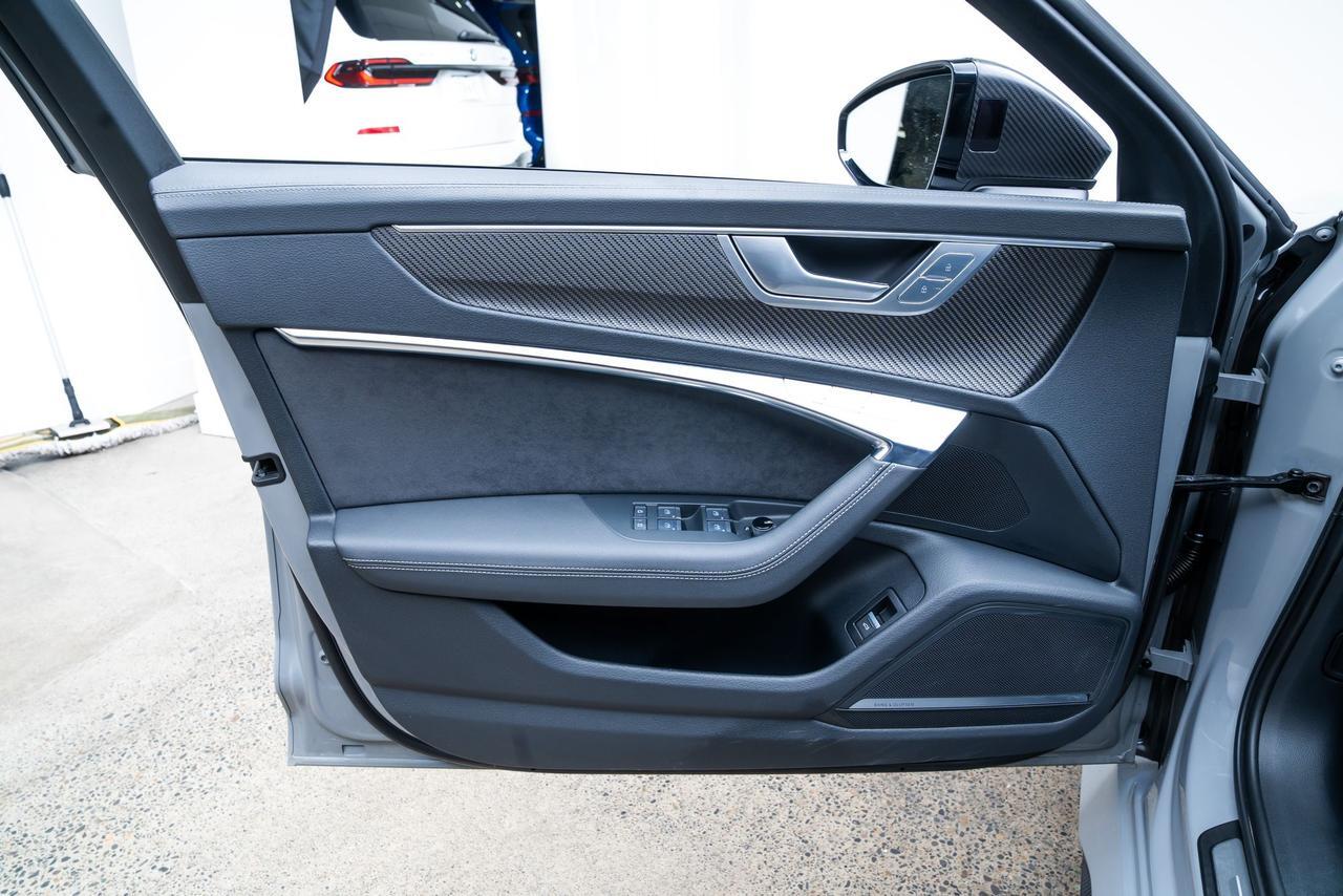 2026 Audi RS 6 Avant performance 4.0T quattro Matte Carbon Package Executive Package Portland OR