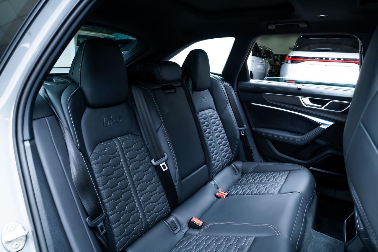 2026 Audi RS 6 Avant performance 4.0T quattro Matte Carbon Package Executive Package Portland OR