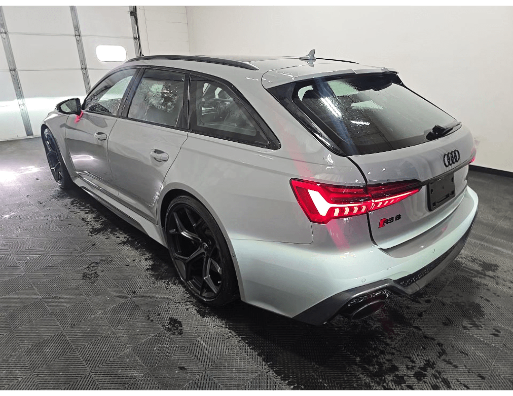 2026 Audi RS 6 Avant performance 4.0T quattro Matte Carbon Package Executive Package Portland OR