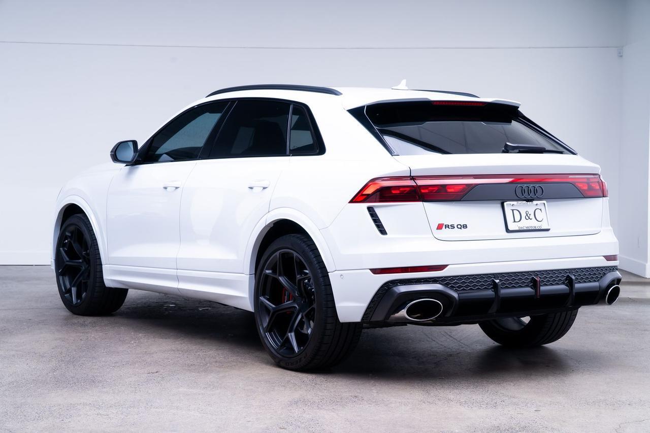 2026 Audi RS Q8 performance 4.0T 1 Owner Executive Package Matte Carbon Package Portland OR