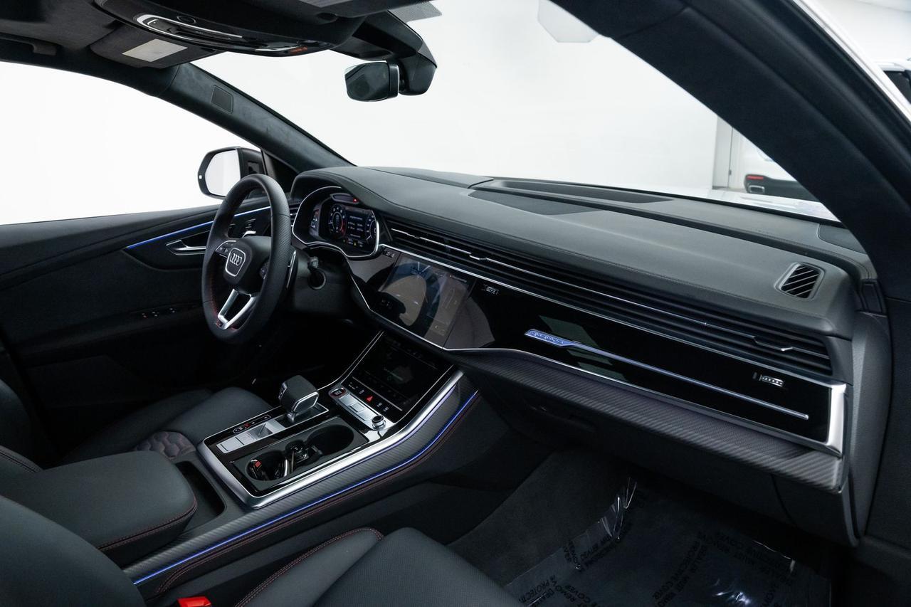 2026 Audi RS Q8 performance 4.0T 1 Owner Executive Package Matte Carbon Package Portland OR