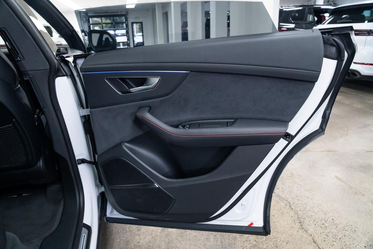 2026 Audi RS Q8 performance 4.0T 1 Owner Executive Package Matte Carbon Package Portland OR