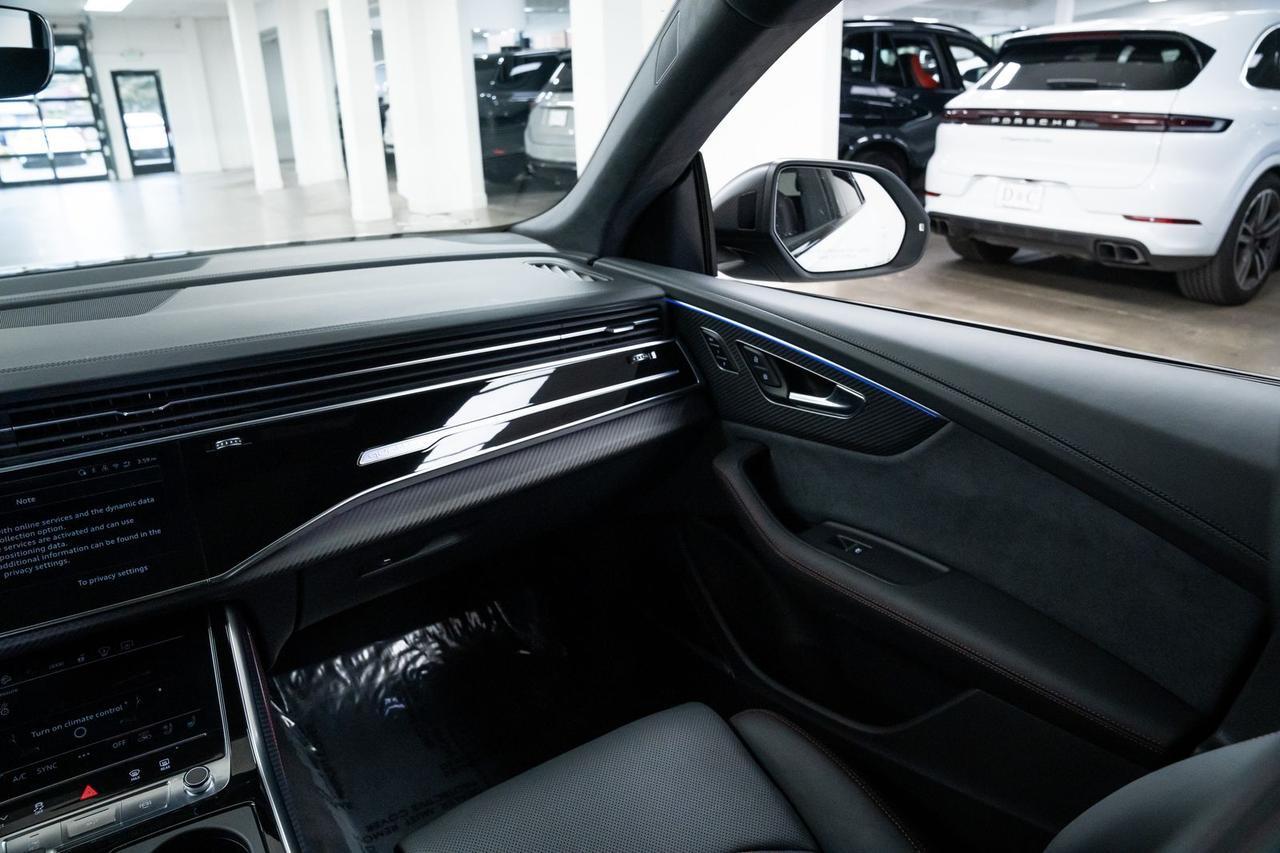 2026 Audi RS Q8 performance 4.0T 1 Owner Executive Package Matte Carbon Package Portland OR
