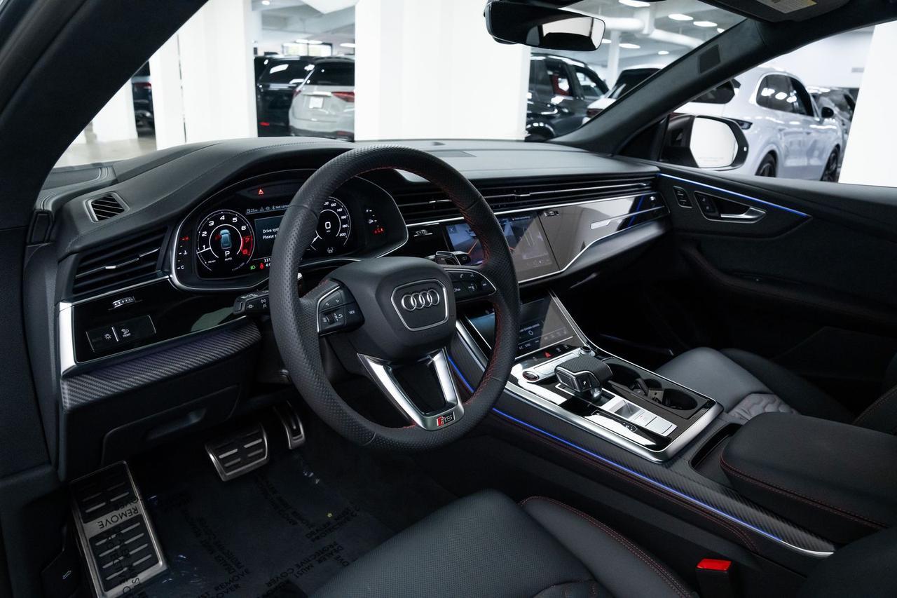 2026 Audi RS Q8 performance 4.0T 1 Owner Executive Package Matte Carbon Package Portland OR