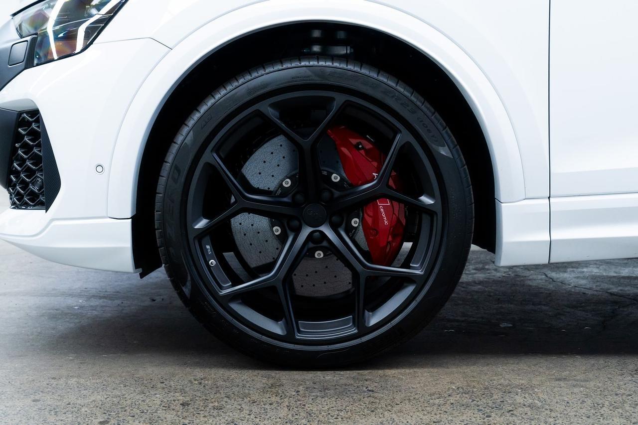 2026 Audi RS Q8 performance 4.0T 1 Owner Executive Package Matte Carbon Package Portland OR