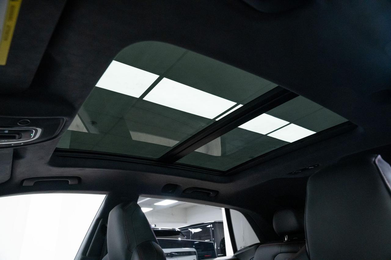 2026 Audi RS Q8 performance 4.0T 1 Owner Executive Package Matte Carbon Package Portland OR