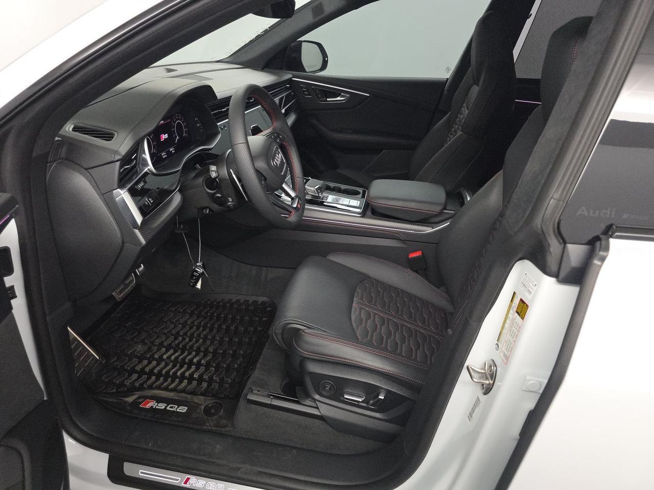 2026 Audi RS Q8 performance 4.0T quattro Executive Package Matte Carbon Package Portland OR