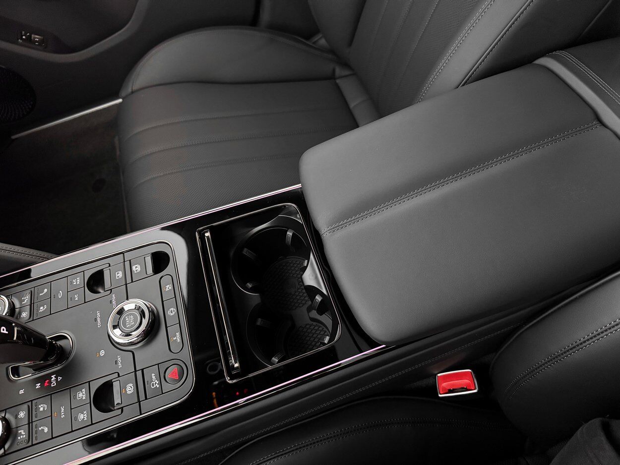2026 BENTLEY FLYING SPUR Bellevue WA