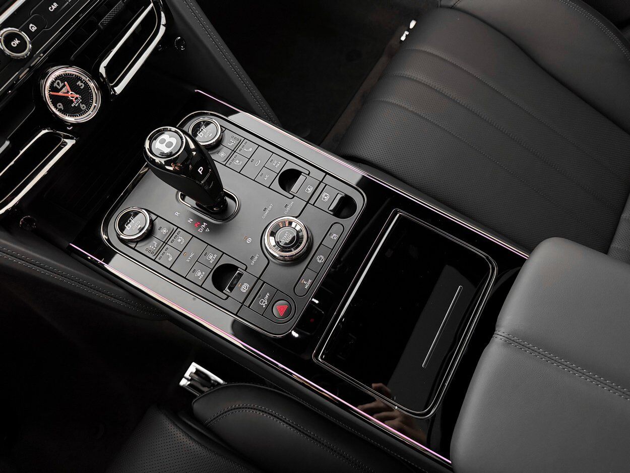 2026 BENTLEY FLYING SPUR Bellevue WA
