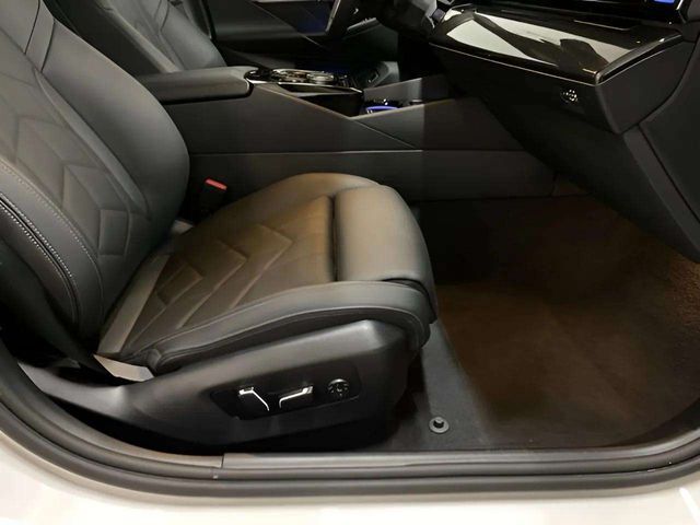 2026 BMW 5 Series 530i M SPORT Dallas TX