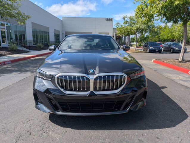 2026 BMW 5 Series 530i