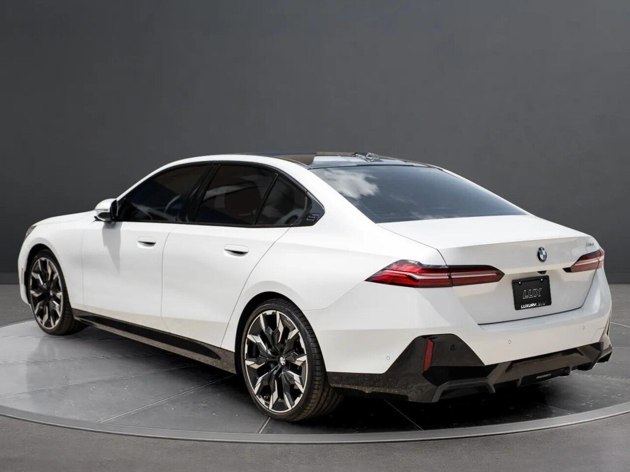 2026 BMW 5 Series 530i