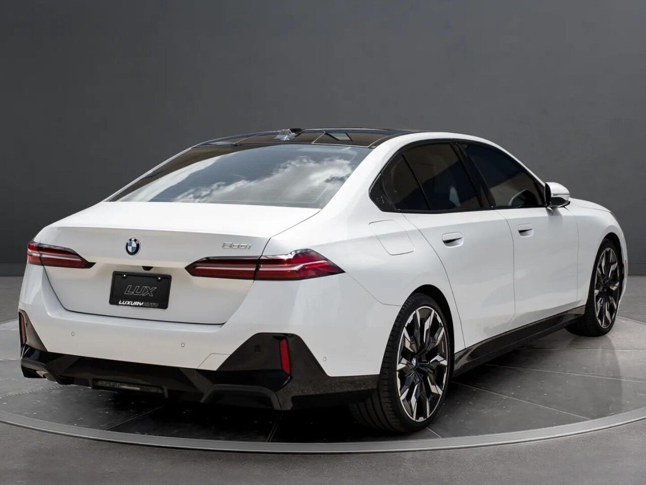 2026 BMW 5 Series 530i