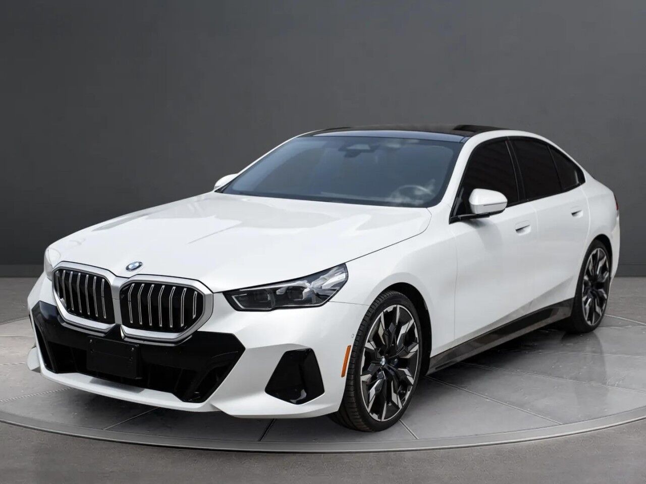 2026 BMW 5 Series 530i
