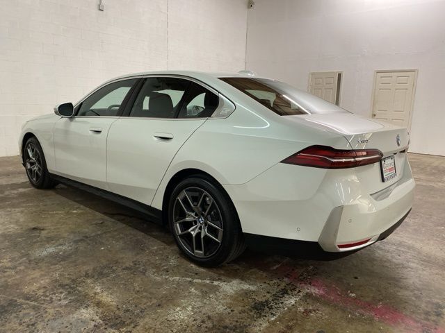 2026 BMW 5 Series 530i xDrive