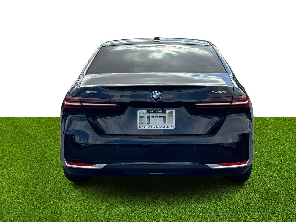 2026 BMW 5 Series 530i xDrive Sedan 4D
