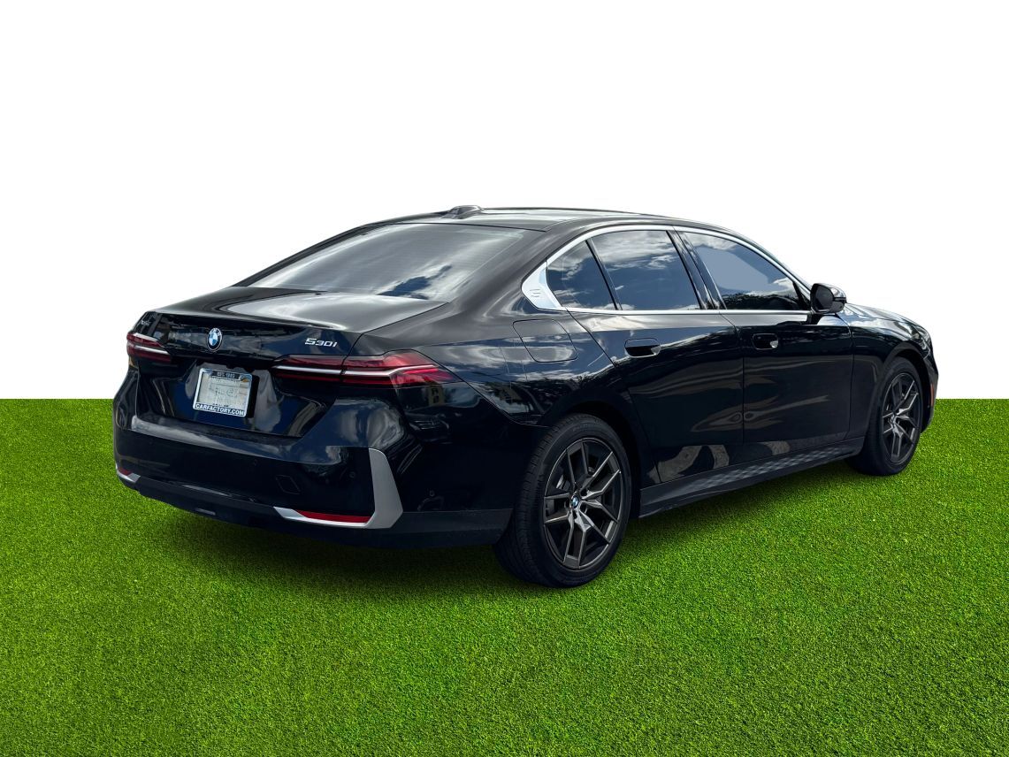 2026 BMW 5 Series 530i xDrive Sedan 4D